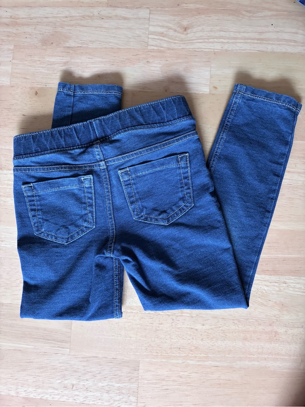 Five Pairs of Toddler Girl 4T Blue Denim Jeans - Dark, Medium and Light Wash - Picture 6 of 12